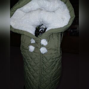 ASPEN KIDS Quilted Hooded Snowball Vest Jacket  18m, Can be $11w/$4.99shipping